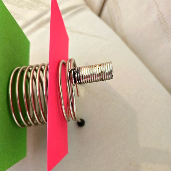 Rare, Retro, Vintage Gold Tone Metal Coil/Spiral Dog Desk Caddy, Letter Holder - Picture 10 of 12